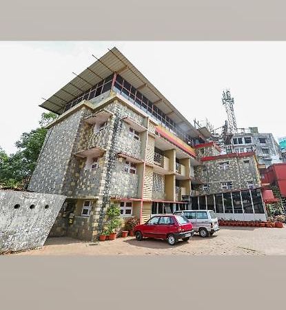 Hotel Caveri Madikeri Eksteriør bilde