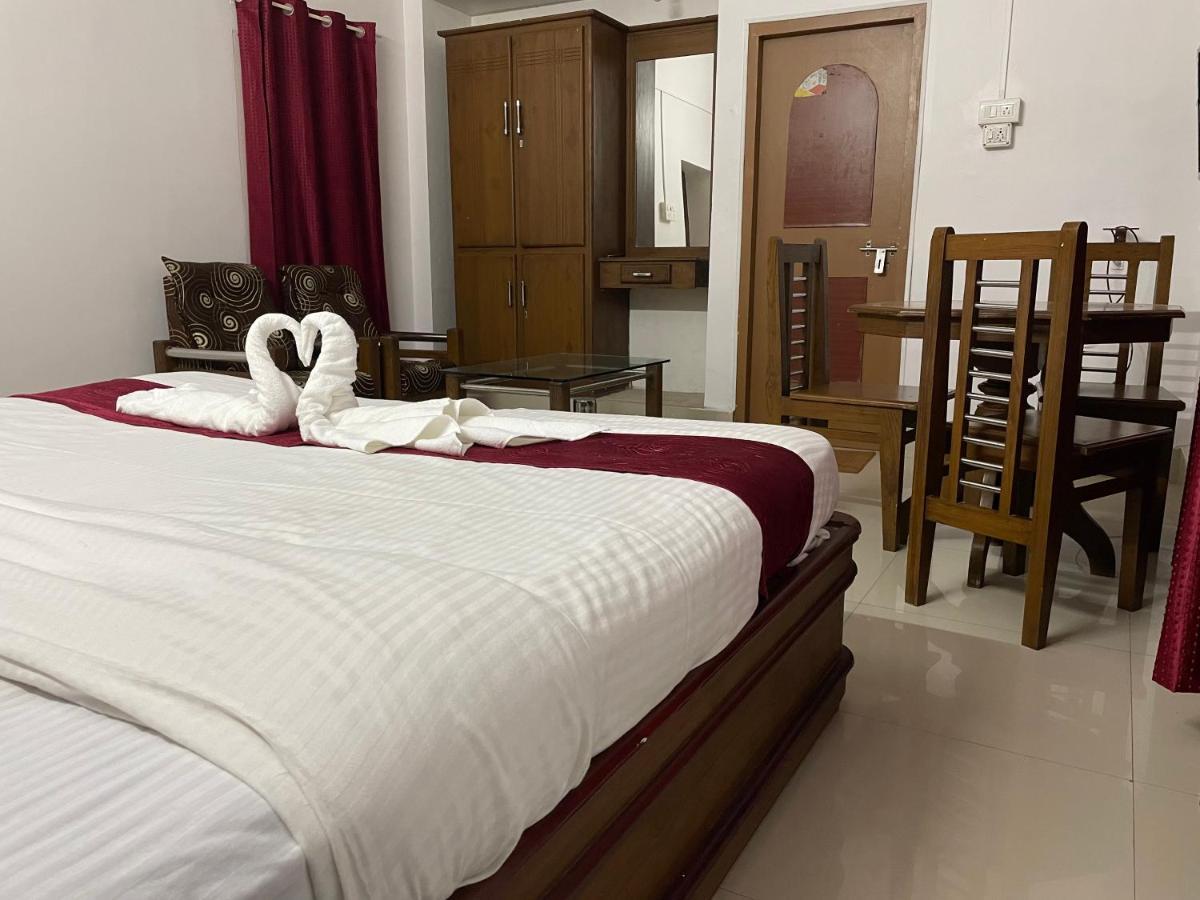 Hotel Caveri Madikeri Eksteriør bilde