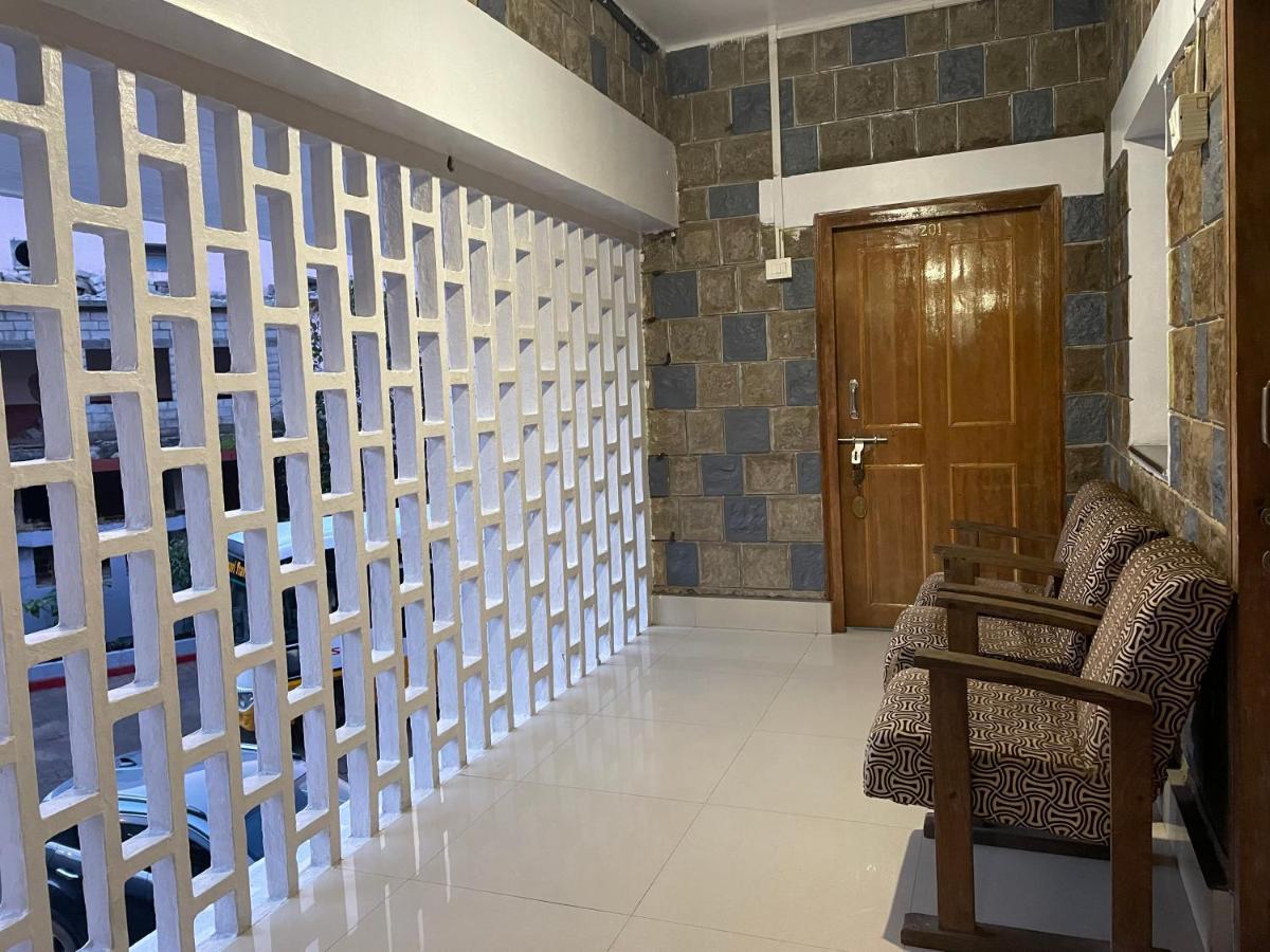 Hotel Caveri Madikeri Eksteriør bilde