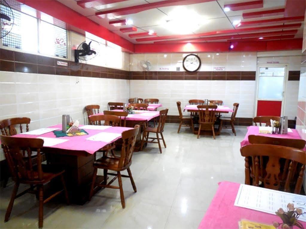 Hotel Caveri Madikeri Eksteriør bilde